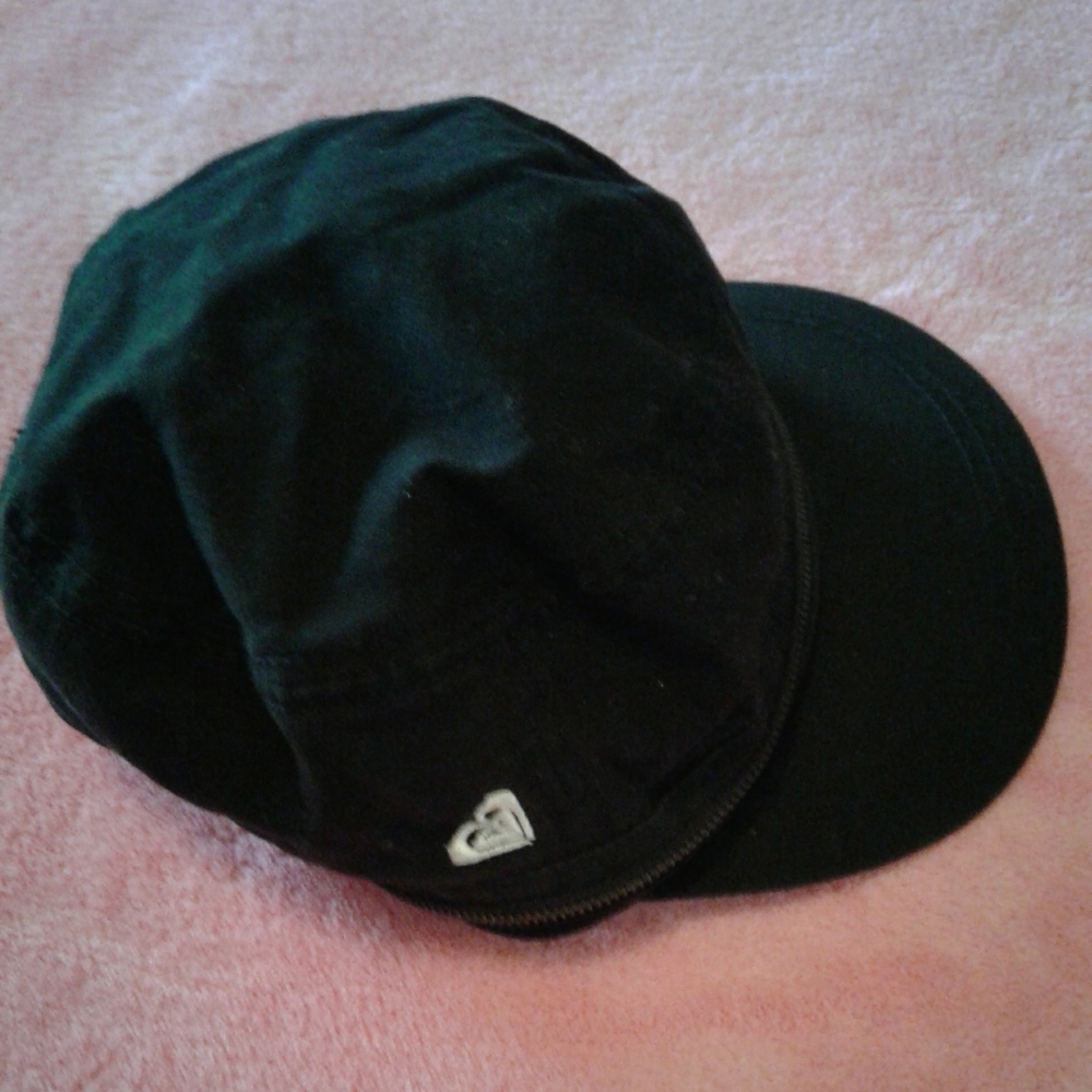🌺 2 Cute OS Caps/Hats - Picture 4 of 12